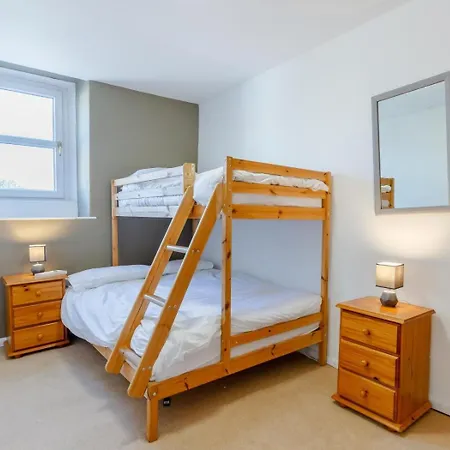 2 Bed In Oc-78744 Feriehus *